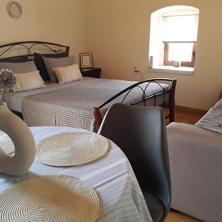 הוילה מונמבאסיה Panagiotas House מראה חיצוני תמונה