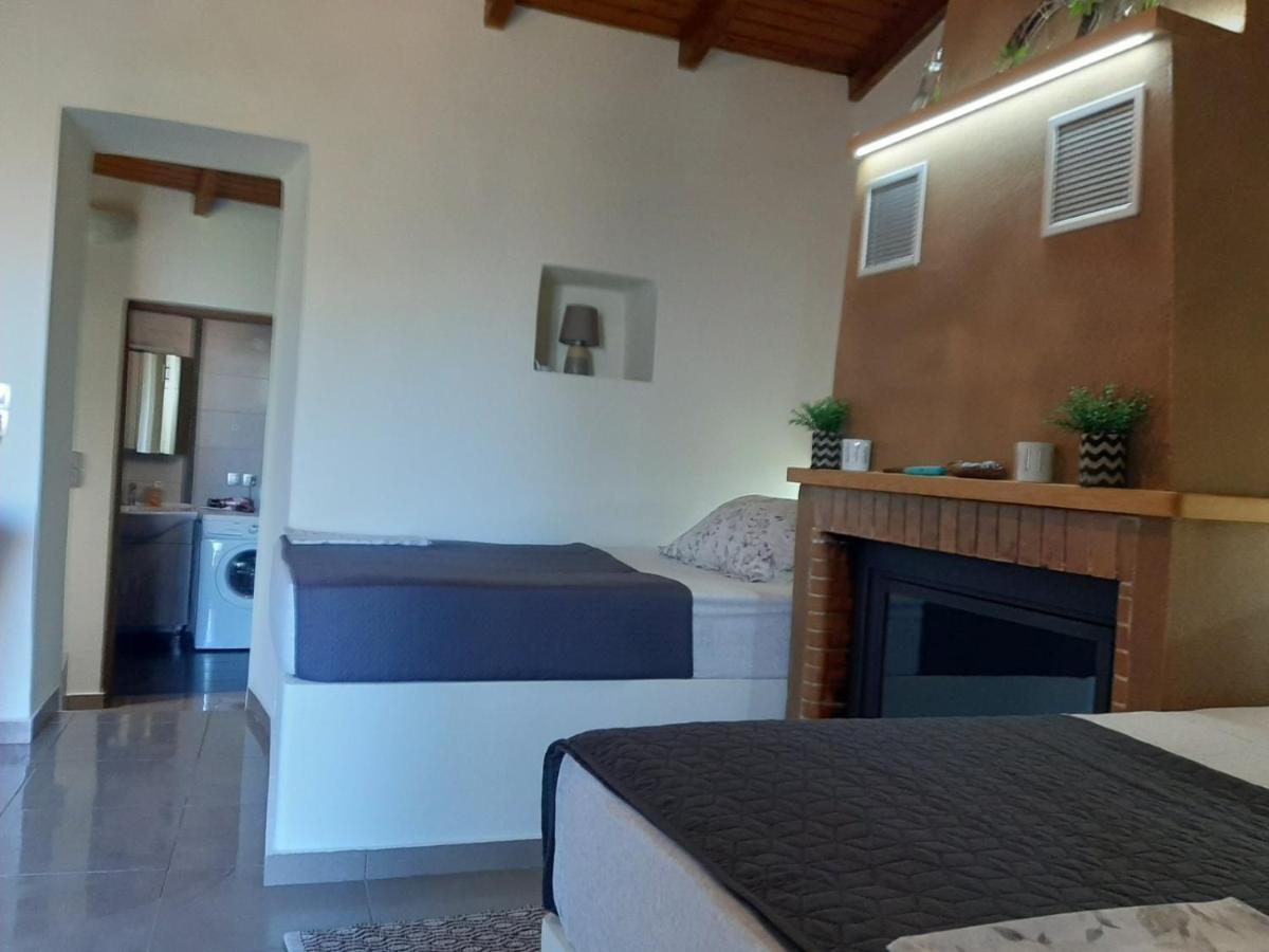 הוילה מונמבאסיה Panagiotas House מראה חיצוני תמונה